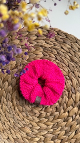 Scrunchie gumka do włosów kolor: neonowy róż